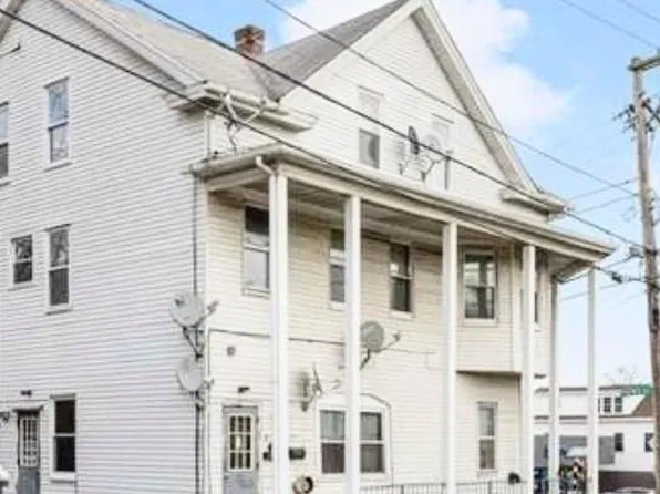 806 Main St, West Warwick, RI 02893