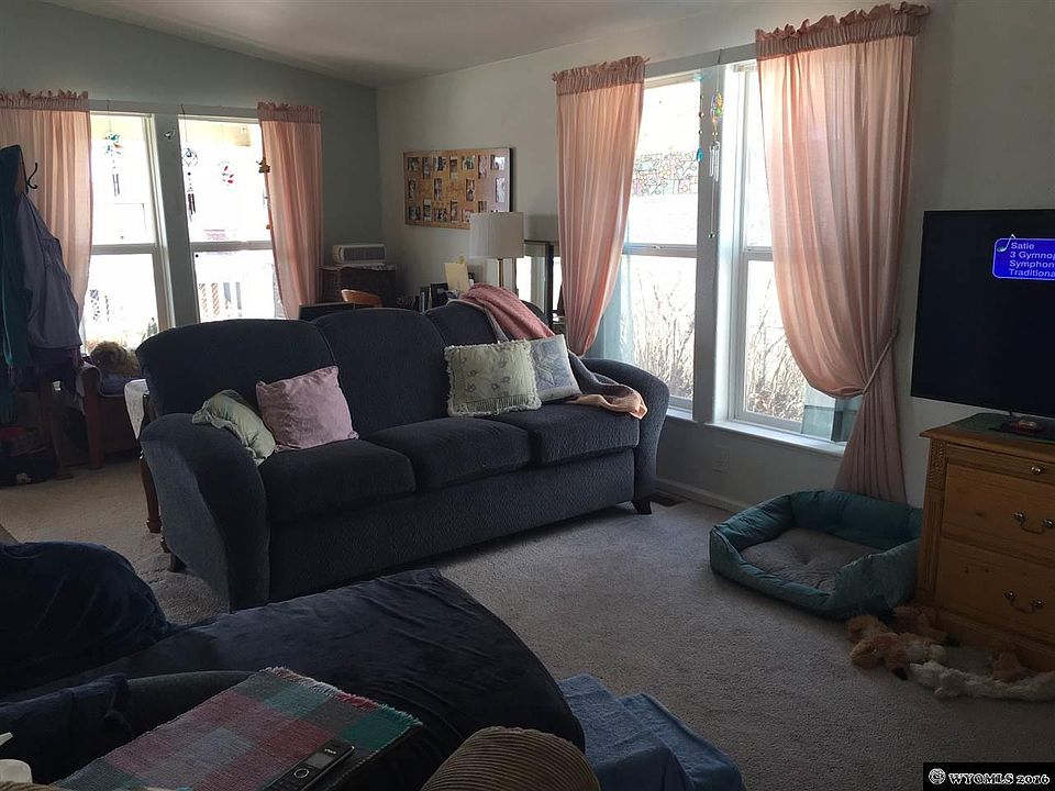2nd image of 111 W State St