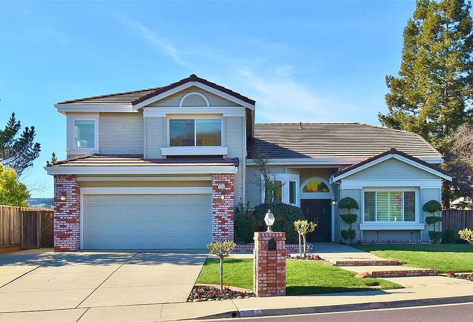 2nd image of 1015 Hill Meadow Pl