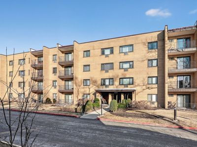 6630 S Brainard Ave APT 409, Countryside, IL, 60525