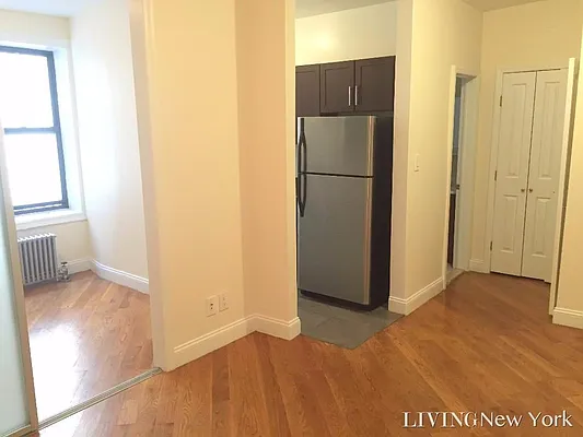 Rented by Living New York | media 11