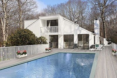 1st image of 23 Deep Woods Ln