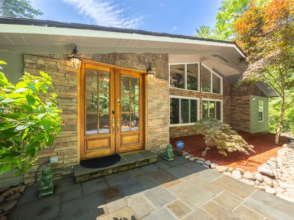 2133 W Christy Trail #1, Sapphire, NC 28774