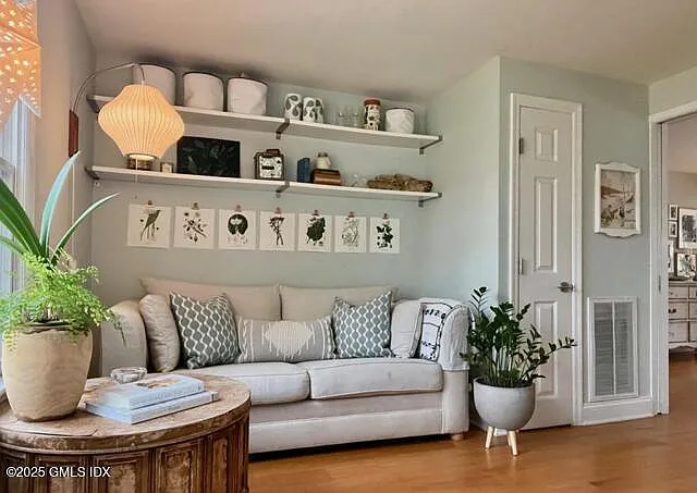 6 Irvine Rd — Photo 6