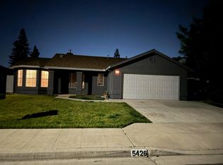 5426 N Rosalia Ave, Fresno, CA