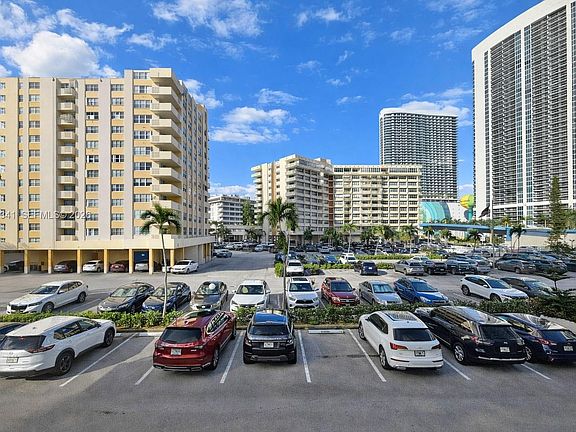 4th image of 1849 S Ocean Dr APT 203