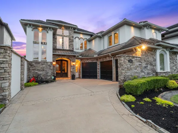 1011 Williams Lake Dr, Richmond, TX 77469