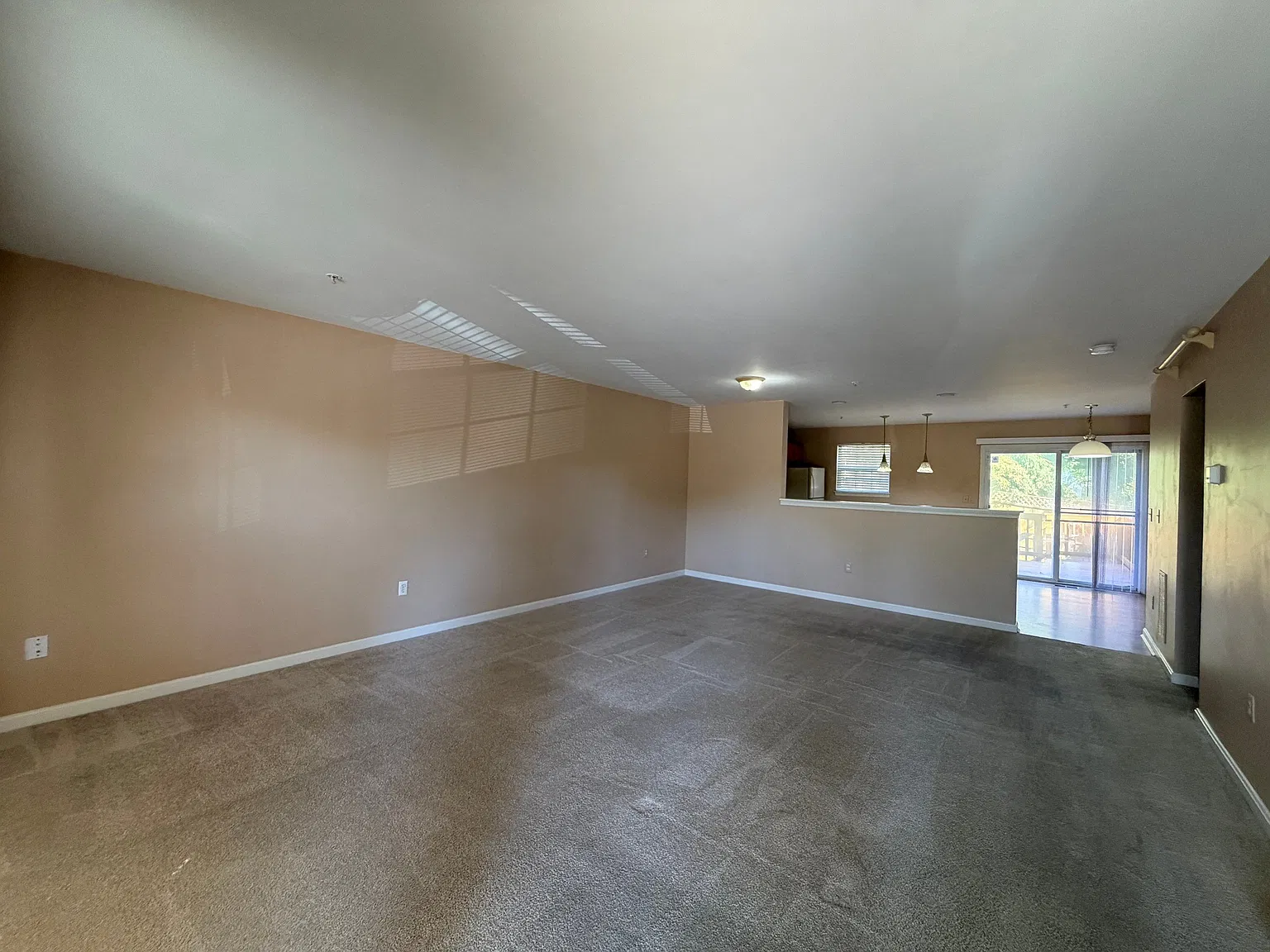 3 bedroom townhouse in Owings Mills — Photo 3