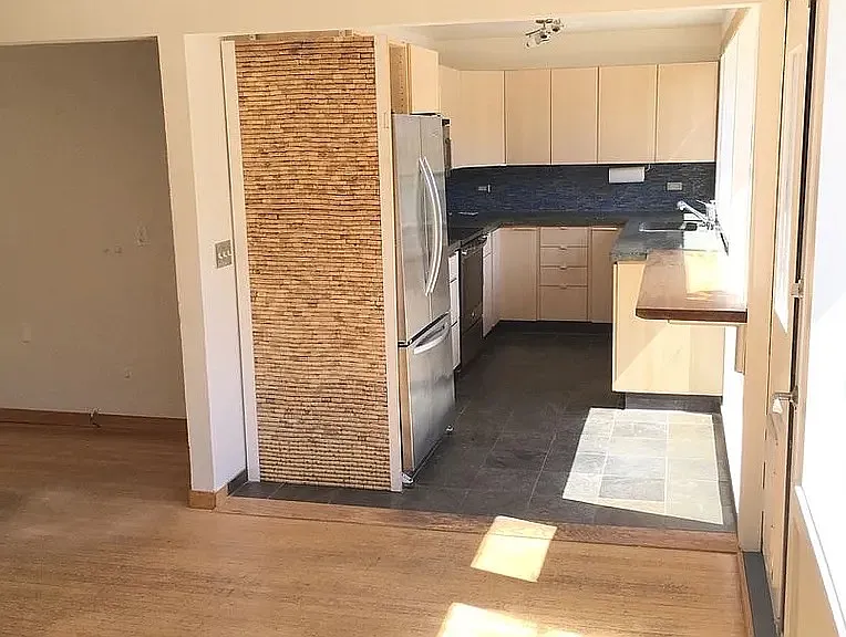 604 Sonoma St — Photo 4