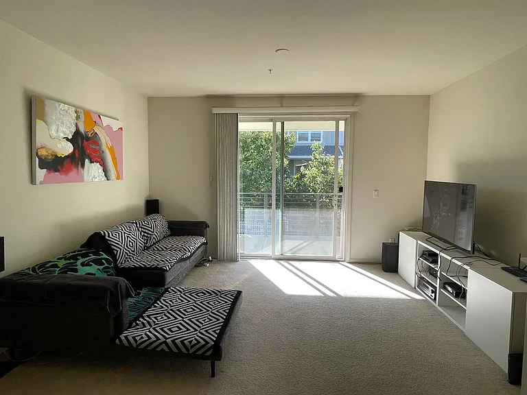 Townsend Ter — Photo 7