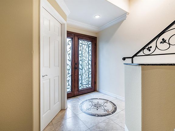 4th image of 345 W Loraine St #7