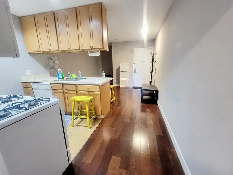 1100 Vine St #909 — Photo 4