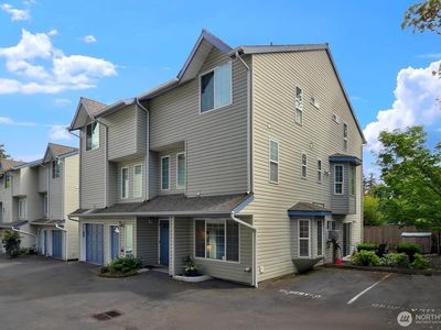 12549 Roosevelt Way NE #13, Seattle, WA, 98125