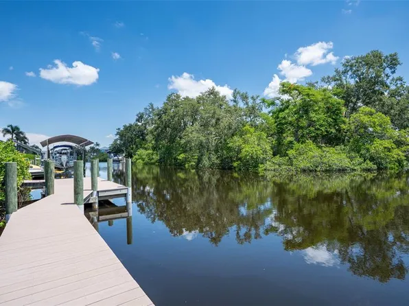 111 41st St NE, Bradenton, FL 34208