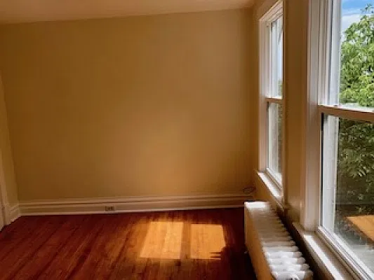1711 E 5th Street - 1 — Photo 3