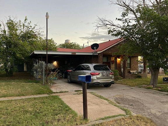 3rd image of 1202 5th St