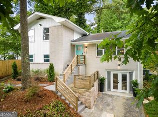 500 Collier Ridge Dr NW, Atlanta, GA 30318