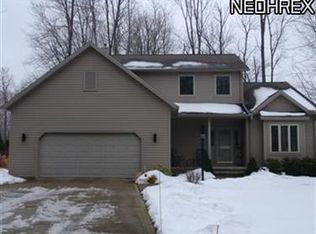 7050 Adkins Rd, Mentor, OH 44060