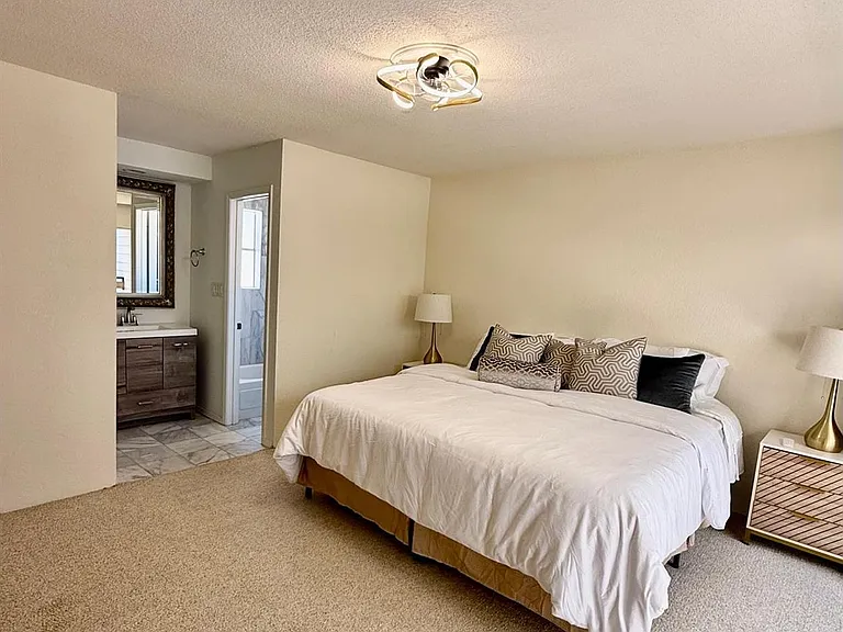 2323 Augusta Dr #30 — Photo 15