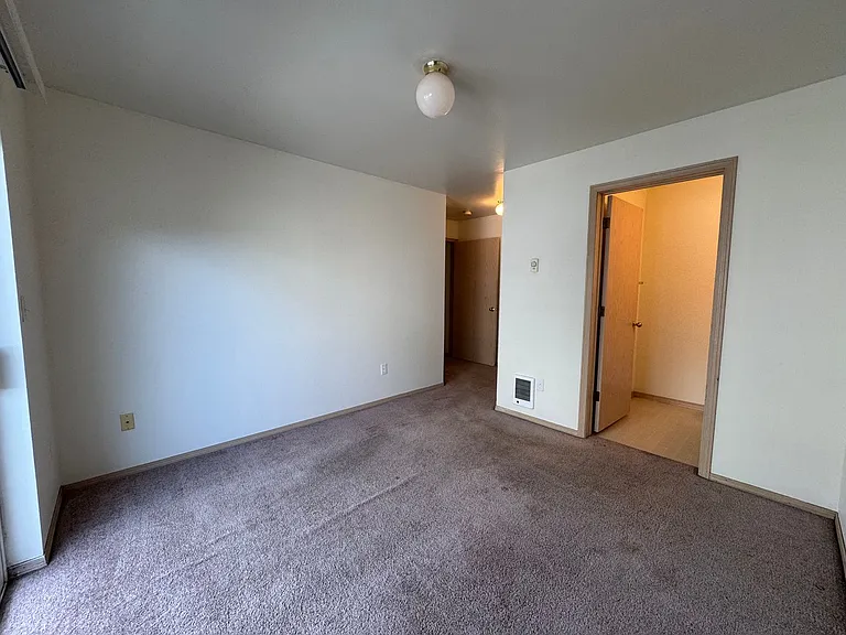 1501 H St #101 — Photo 27