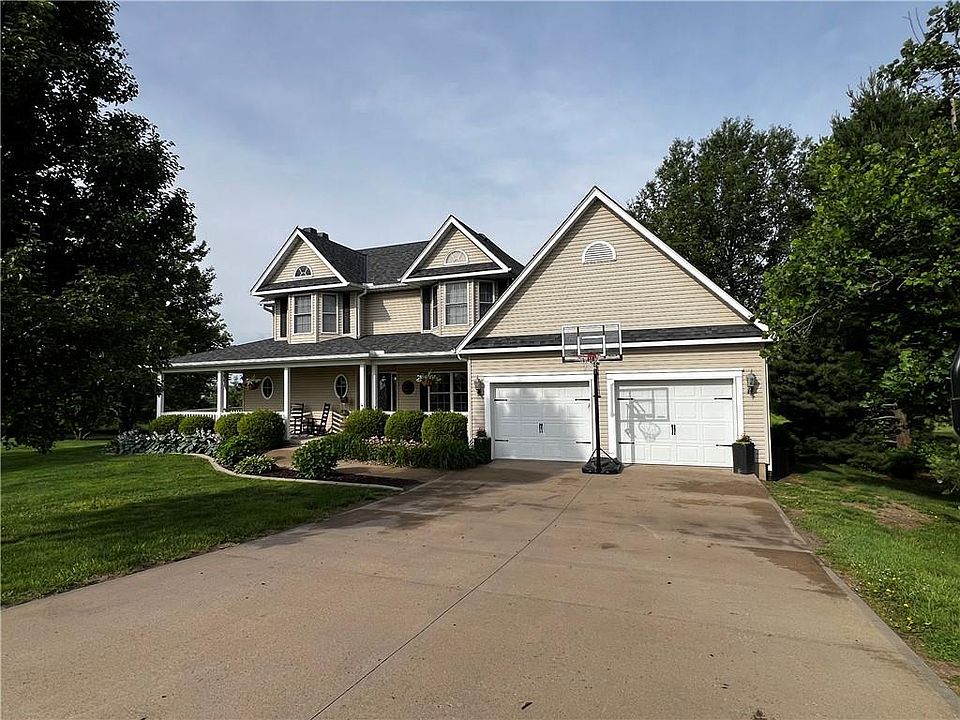 1st image of 3 Tara Dr #B