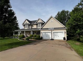 3 Tara Dr #B, Saint Joseph, MO 64507