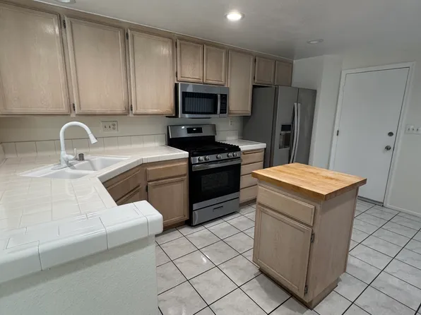 7314 Laura Ln, Reseda, CA 91335