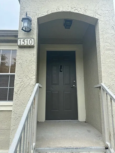 13703 Richmond Park Dr N #1510