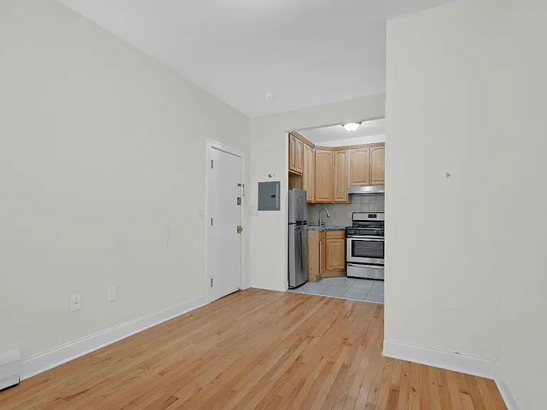 165 Hopkins Ave #4 — Photo 4