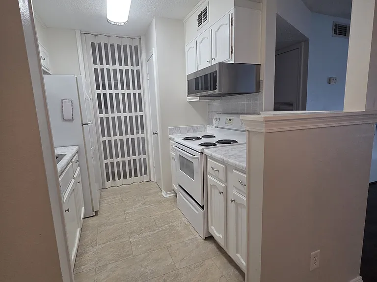 2201 Scenic Hwy #K4 — Photo 5