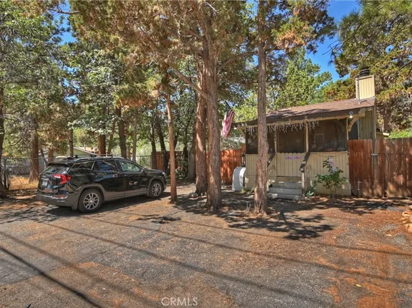 428 Maple Ln, Sugarloaf, CA 92386