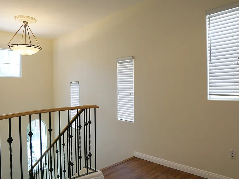 1816 Pintura Cir W — Photo 17