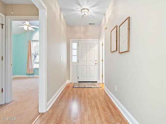 3rd image of 1548 Honeybee Lane