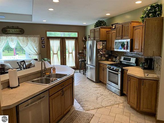 2nd image of 6260 Evergreen Dr