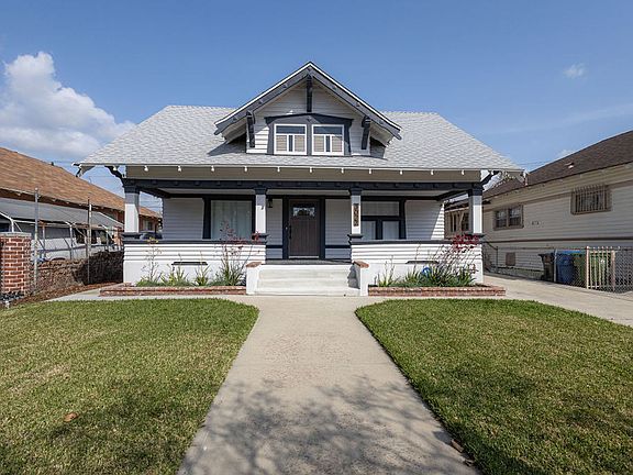 2nd image of 3022 S La Salle Ave