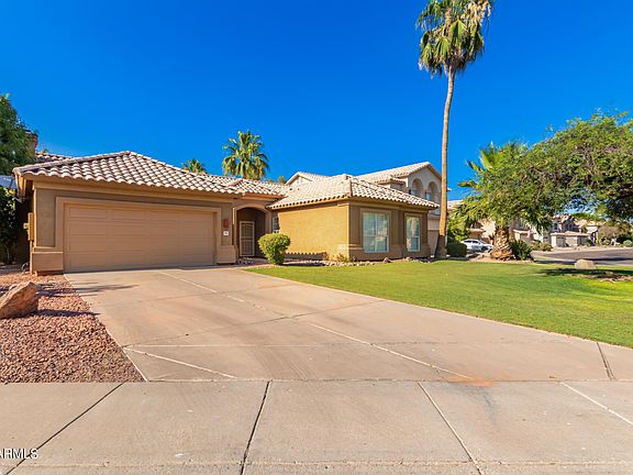3rd image of 4626 E KELLY Drive