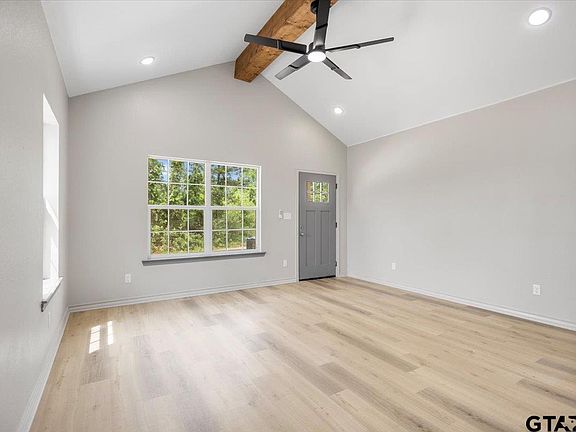 3rd image of 812 Grant St