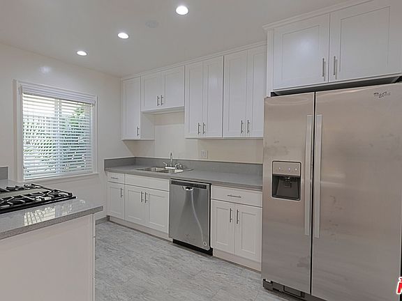 4th image of 12757 Matteson Ave