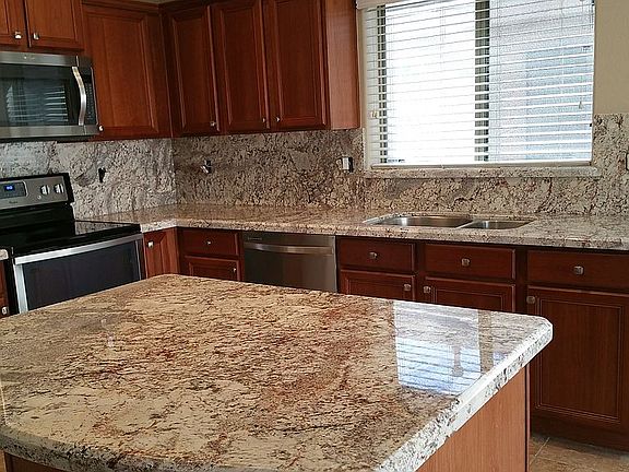 2nd image of 1814 W Desert Hills Dr