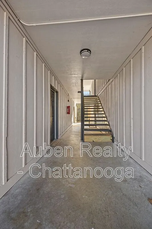 2 bed, 1.0 bath, 746 sqft, $950 — Photo 4