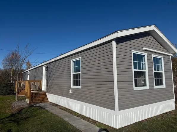 31 Johns Pass, Antigonish, NS B2G 0E7