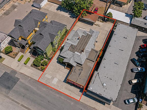 4th image of 456 S 2nd St