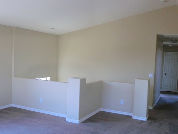 4th image of 2183 W Roosevelt Ave