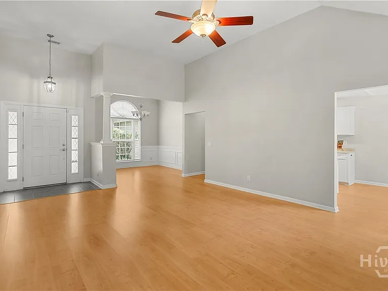 139 Pampas Dr — Photo 9