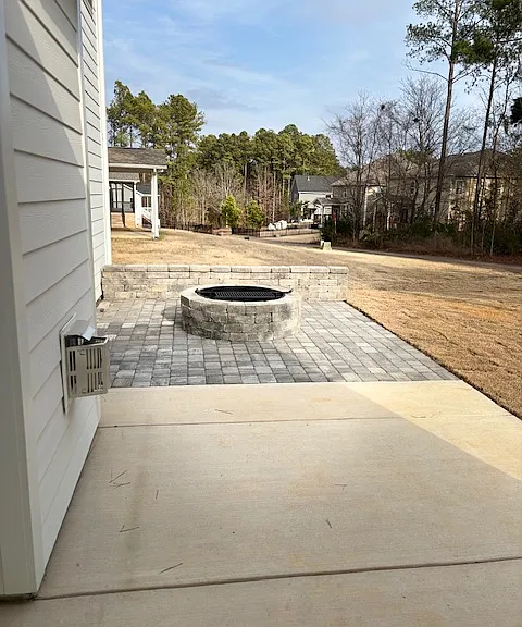 212 Woodlander Dr — Photo 3