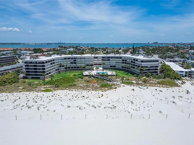 4450 Gulf Blvd #113 — Photo 93