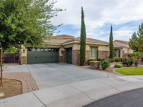 4th image of 513 W Coconino Pl