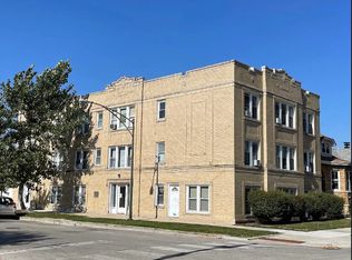 6000 W Seminole St, Chicago, IL 60646