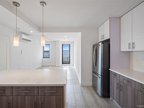 4th image of 6296 Woodhaven Boulevard #6N