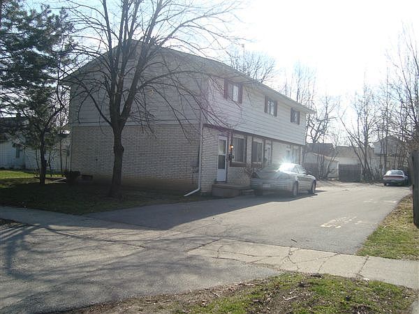 1304-1306 Braley